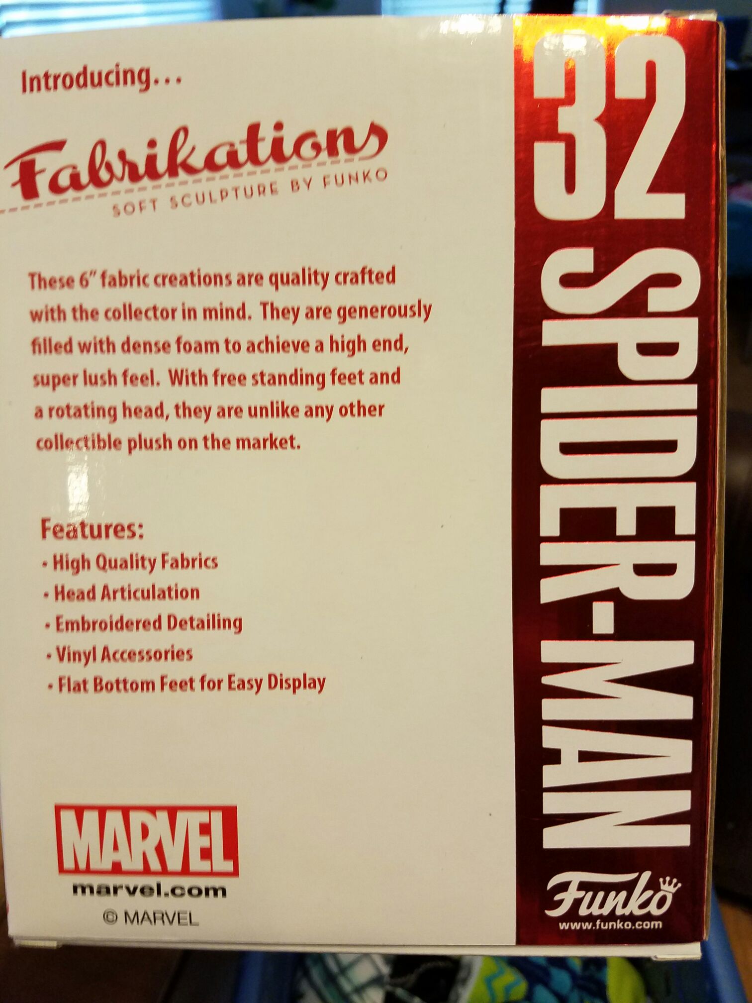 Spider-Man - Marvel Universe vinyl figure collectible - Main Image 2