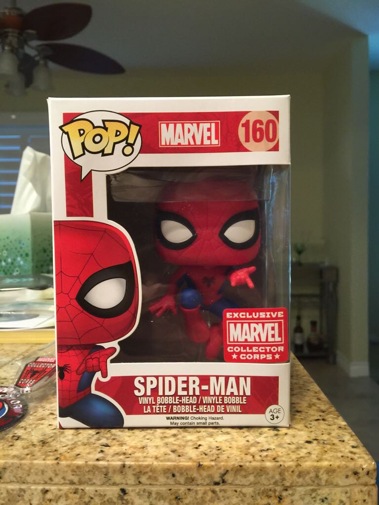 Spider-Man - Marvel Universe vinyl figure collectible - Main Image 2