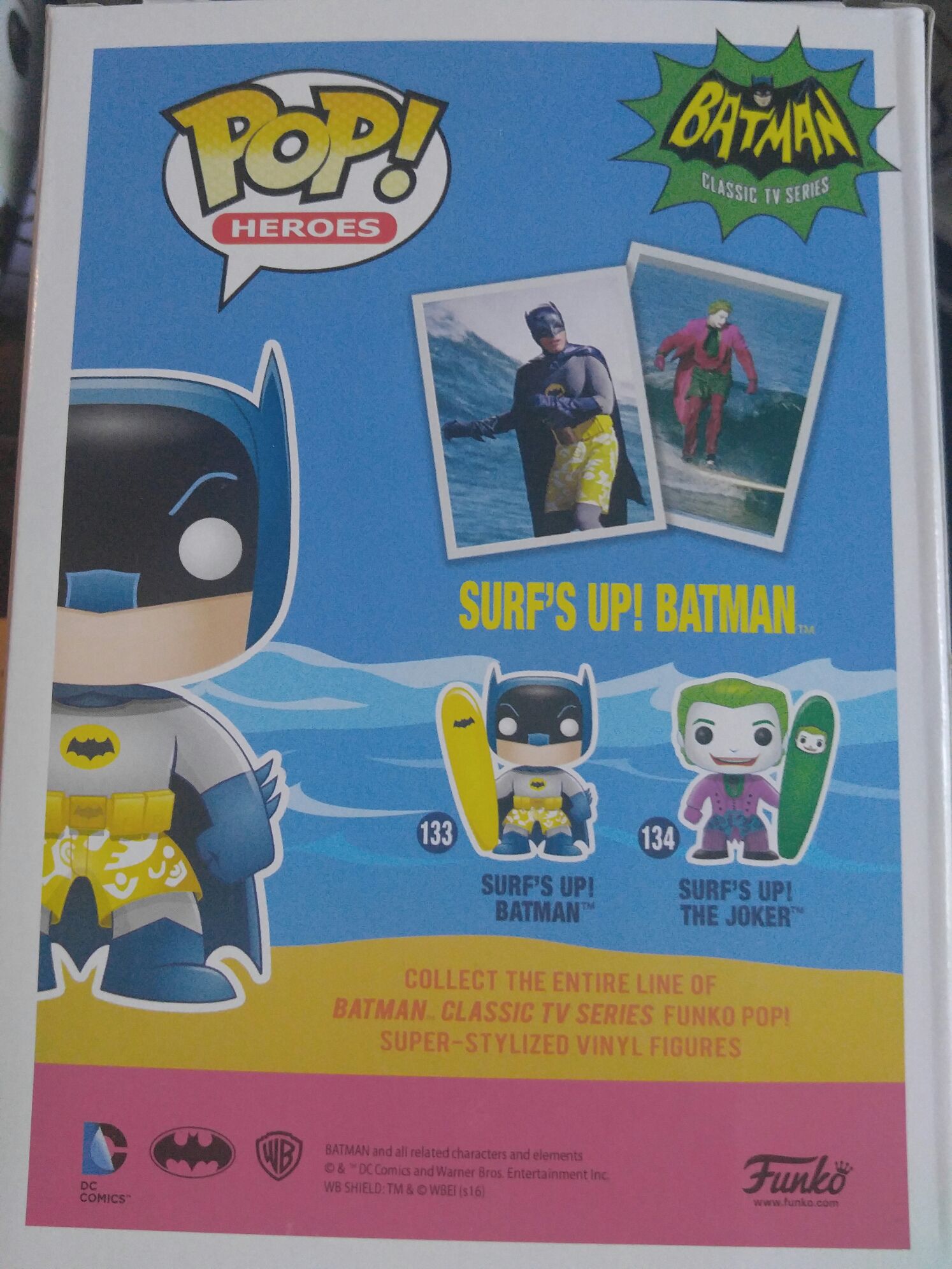 Surf’s Up! Batman - Batman vinyl figure collectible [Barcode 889698108669] - Main Image 2