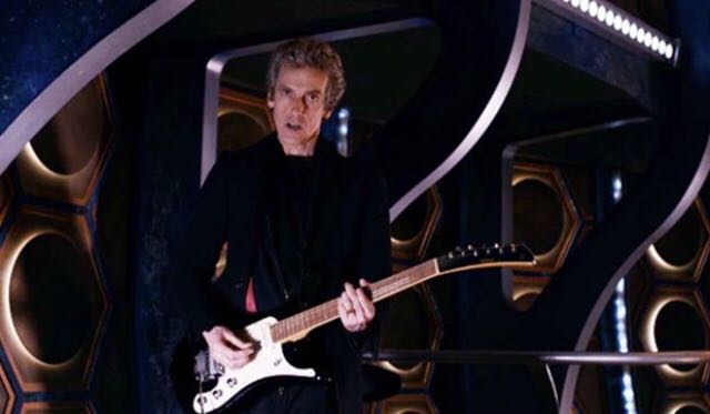 12th Doctor - Doctor Who vinyl figure collectible [Barcode 889698106825] - Main Image 3