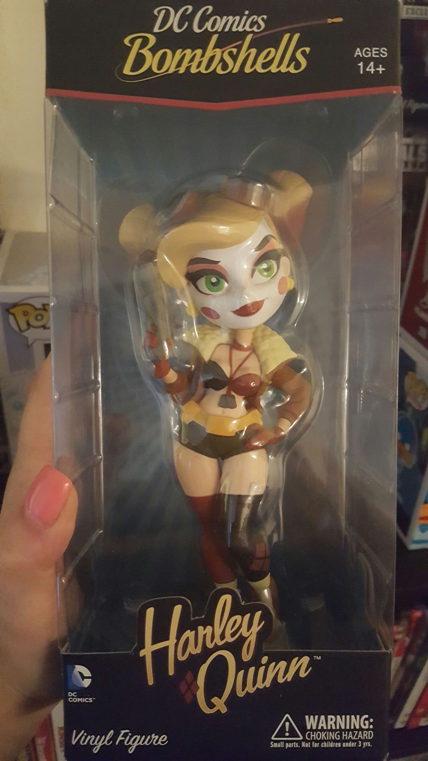 Harley Quinn - DC Universe vinyl figure collectible [Barcode 815442019806] - Main Image 1