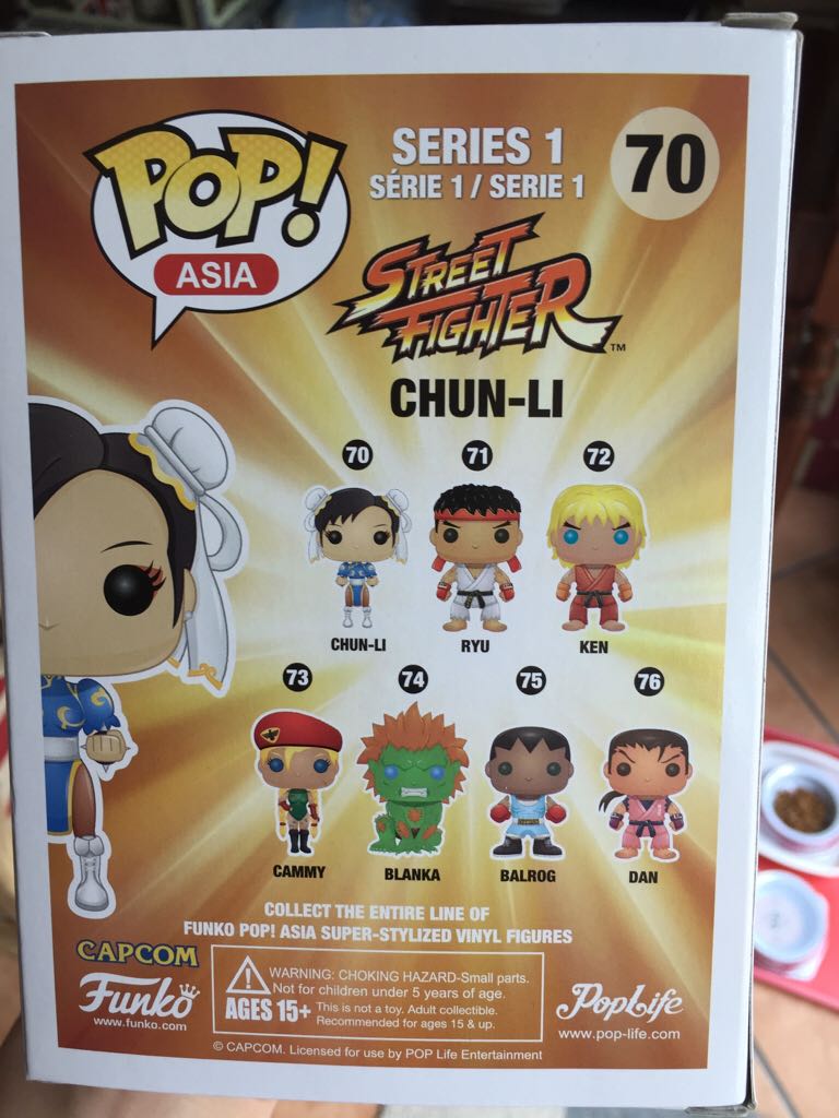 Chun-Li  vinyl figure collectible [Barcode 846626012184] - Main Image 2