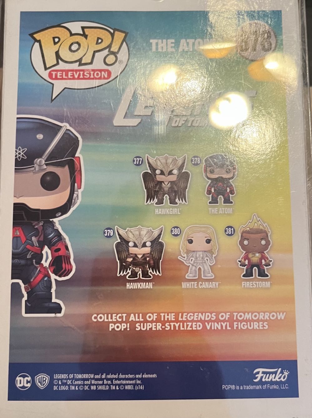 The Atom - Legends of Tomorrow vinyl figure collectible [Barcode 849803096830] - Main Image 4