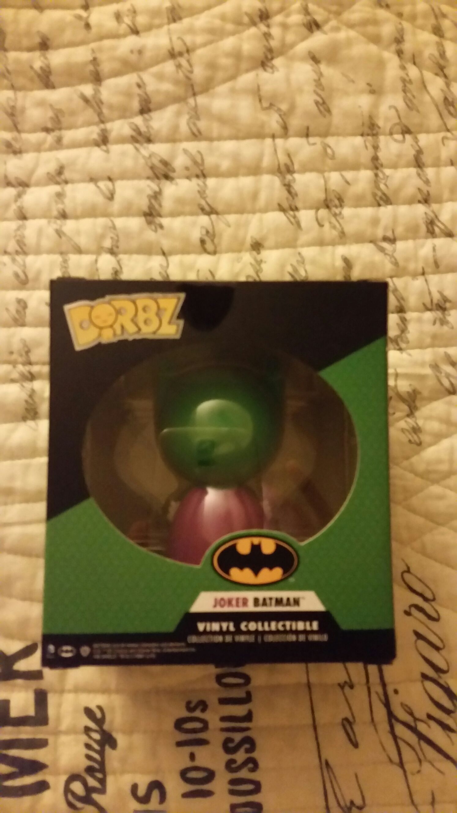 Joker Batman - Batman vinyl figure collectible [Barcode 889698104715] - Main Image 2