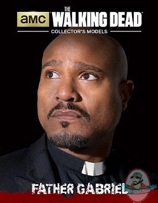 The Walking Dead:  Gabriel - The Walking Dead vinyl figure collectible [Barcode 889698110662] - Main Image 2