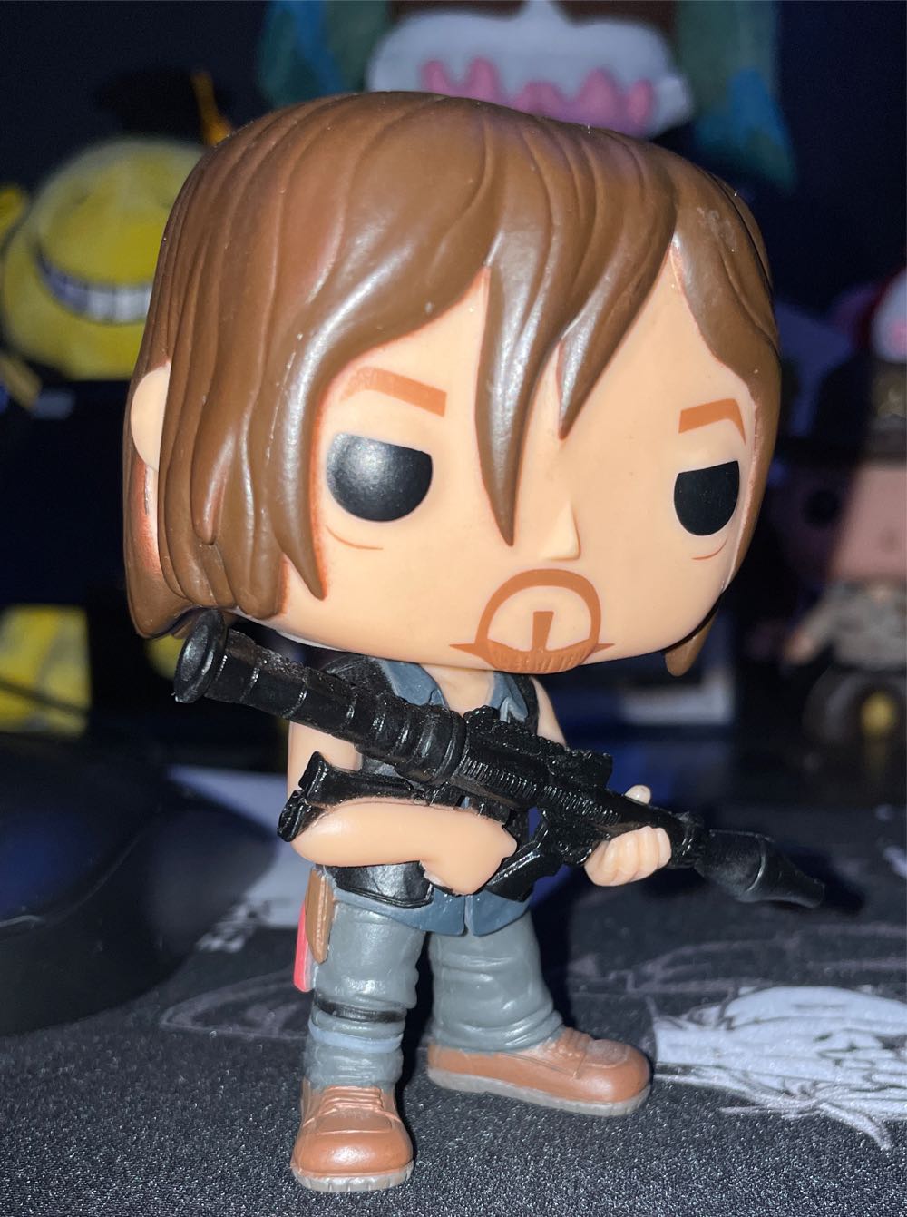 Daryl Dixon - The Walking Dead vinyl figure collectible [Barcode 889698110655] - Main Image 3