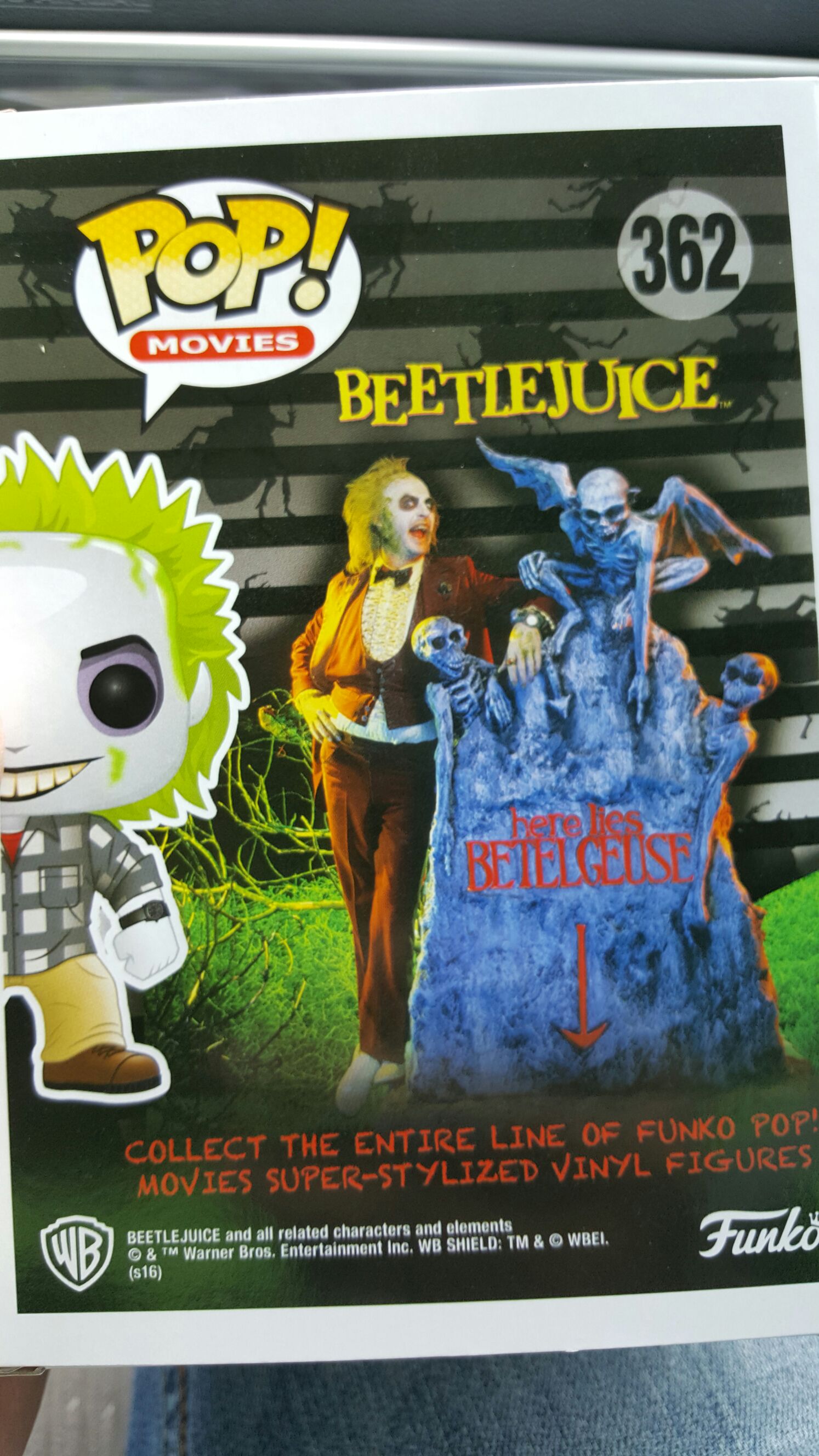 Beetlejuice: Beetlejuice (Adam’s Clothes) - Beetlejuice vinyl figure collectible [Barcode 889698113434] - Main Image 2