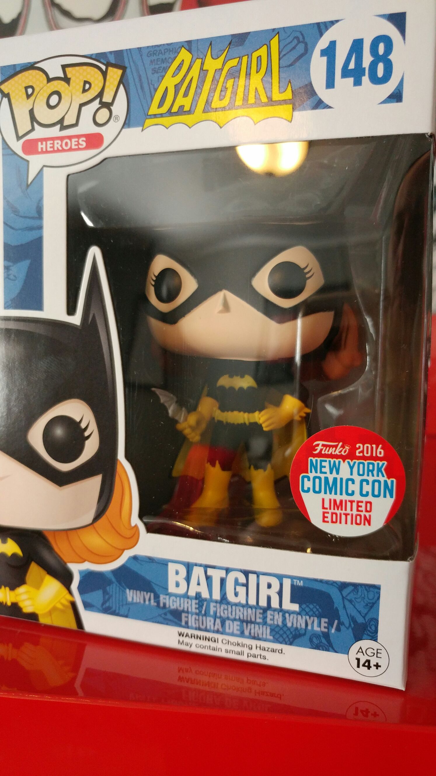 Batgirl - DC Universe vinyl figure collectible [Barcode 7130647060600] - Main Image 2