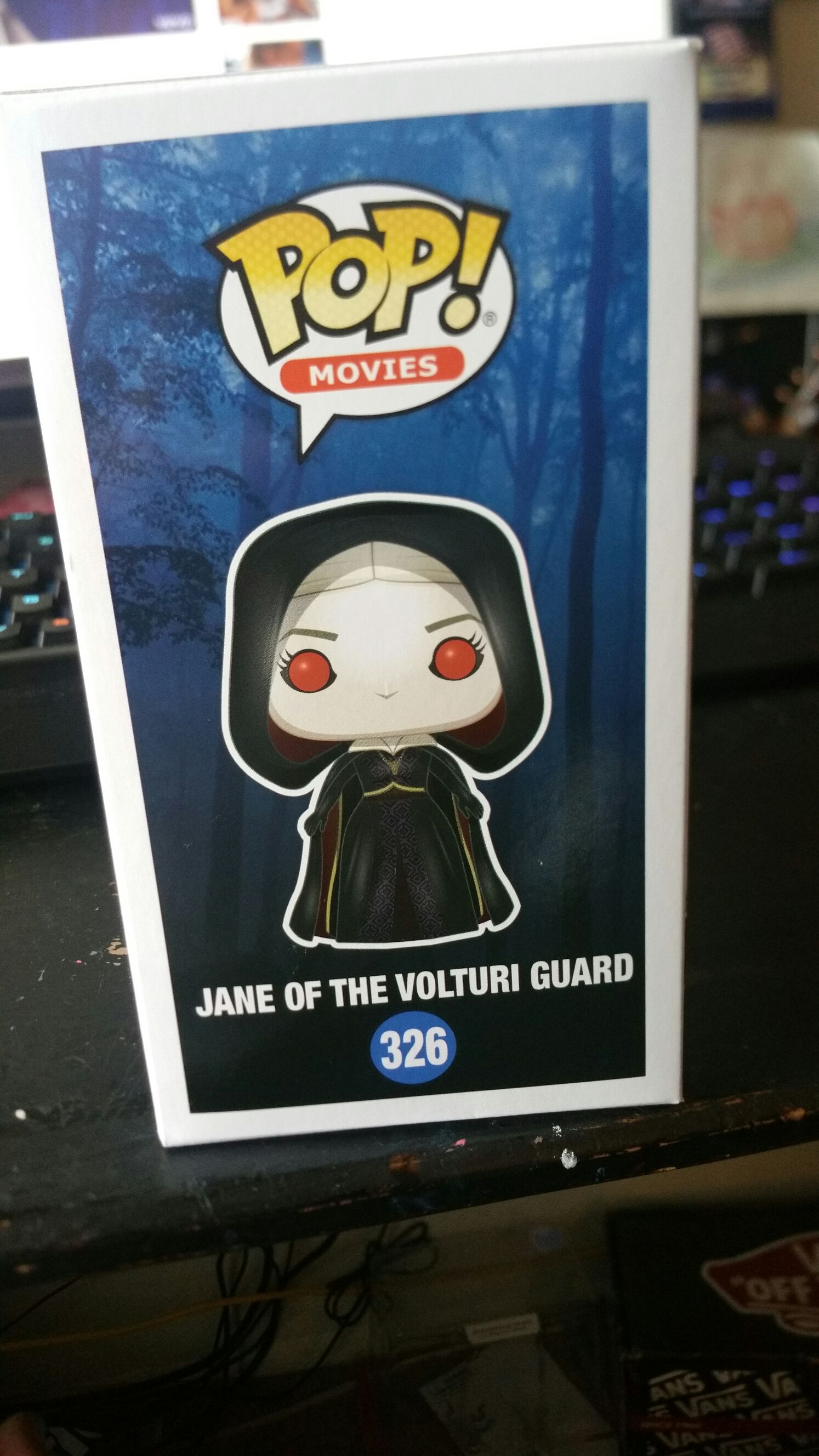Jane of the Volturi Guard - Twilight vinyl figure collectible [Barcode 849803095246] - Main Image 2