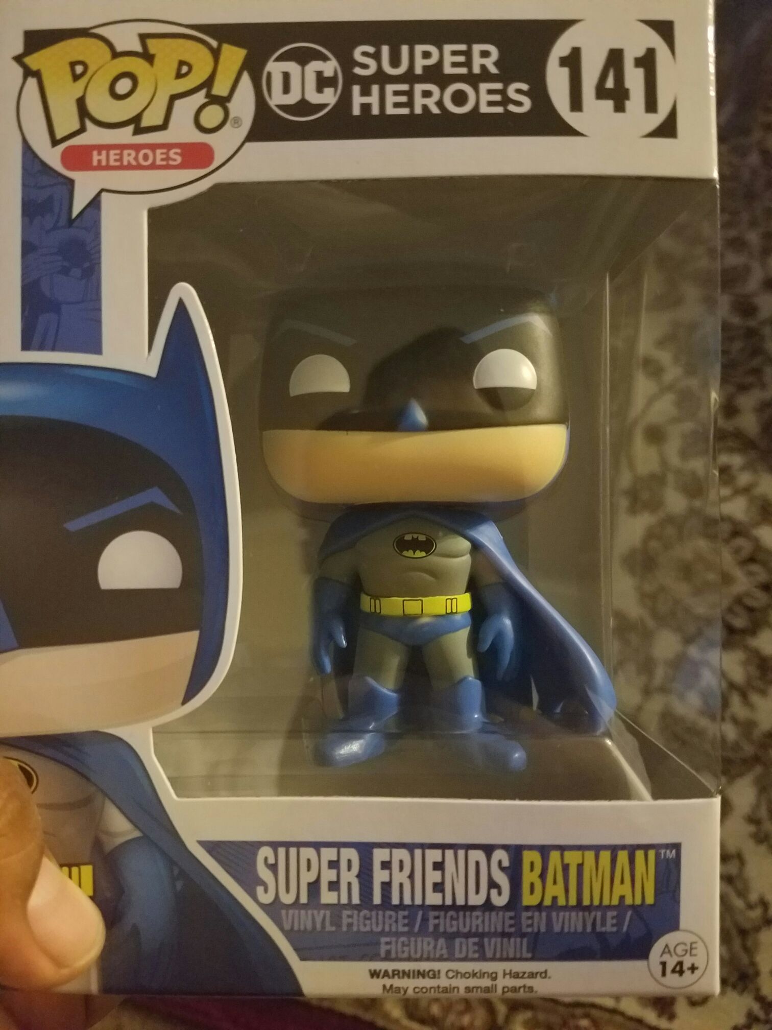 DC Super Friends Batman #142 - Batman vinyl figure collectible - Main Image 2
