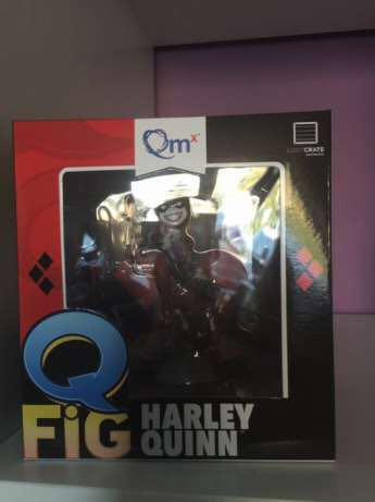 Harley Quinn Q Fig - DC Universe vinyl figure collectible - Main Image 2