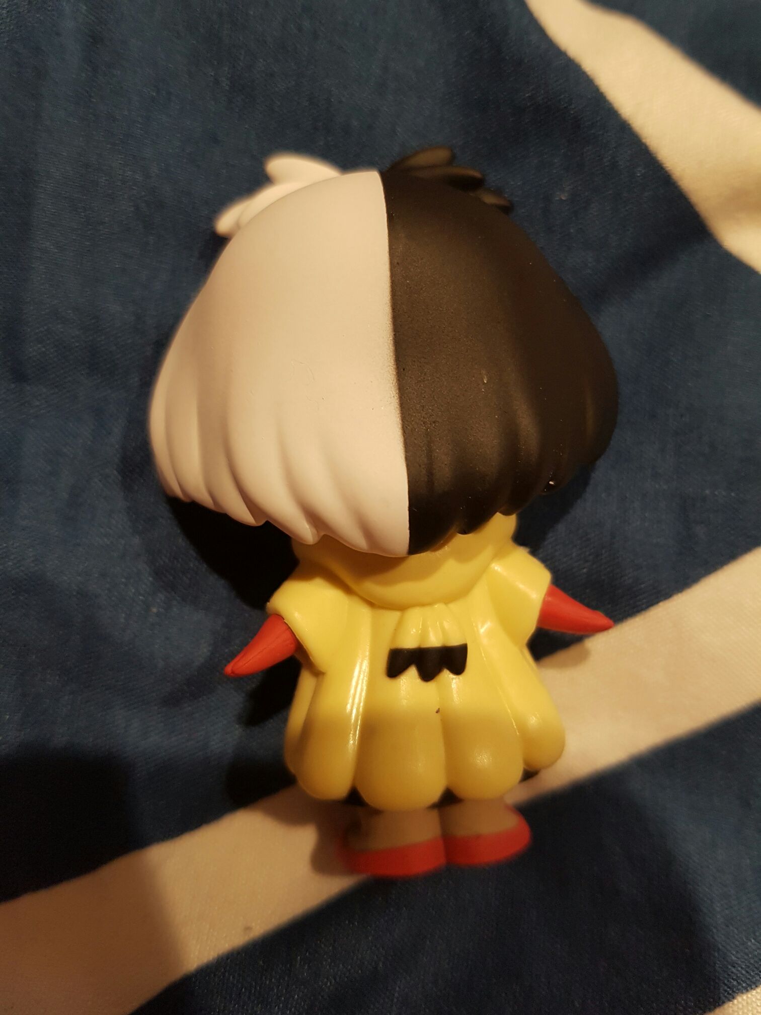 Cruella DE Vil - 101 Dalmations vinyl figure collectible - Main Image 2