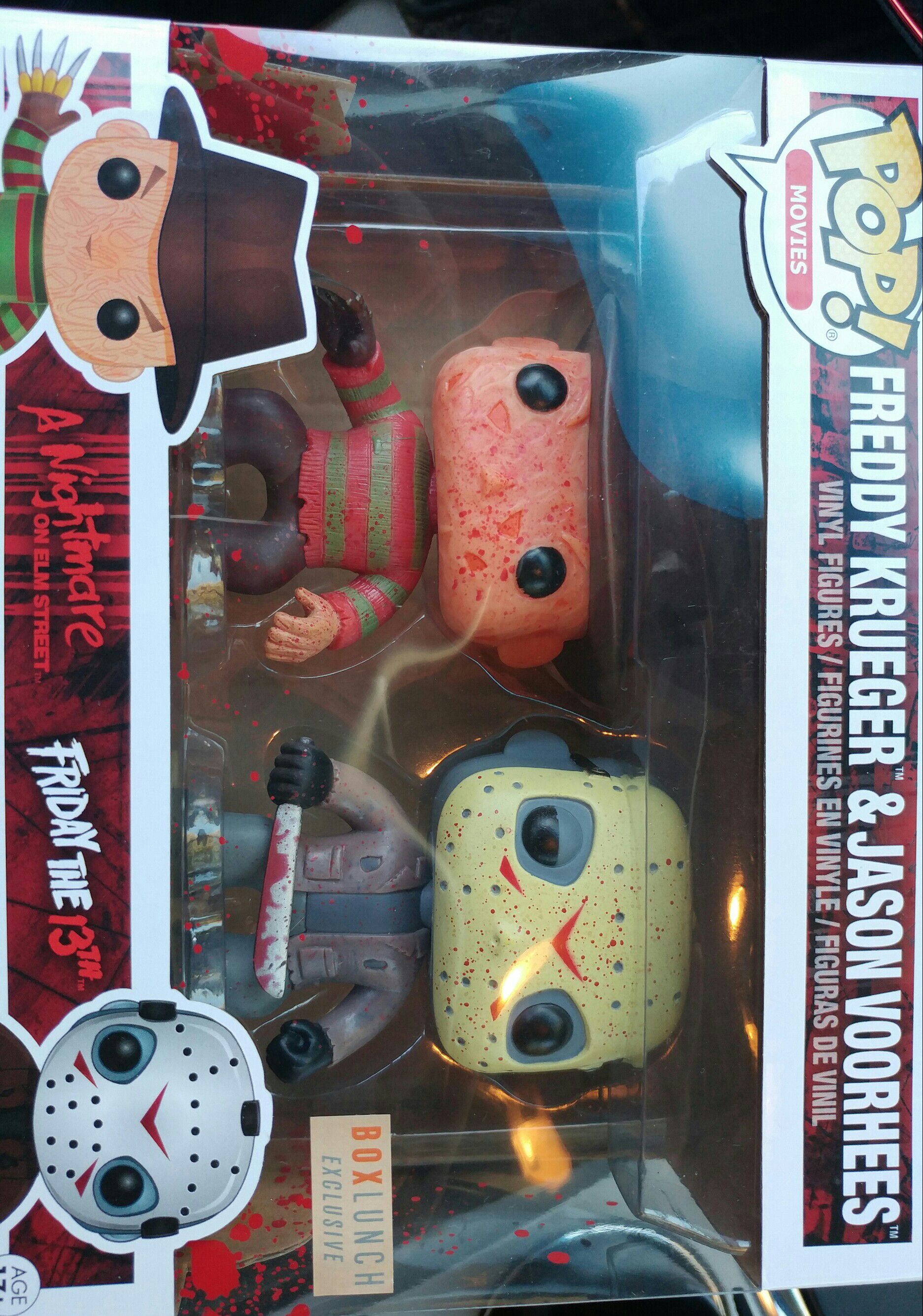 Freddy Krueger & Jason Voorhees - A Nightmare on Elm Street vinyl figure collectible [Barcode 889698121156] - Main Image 2