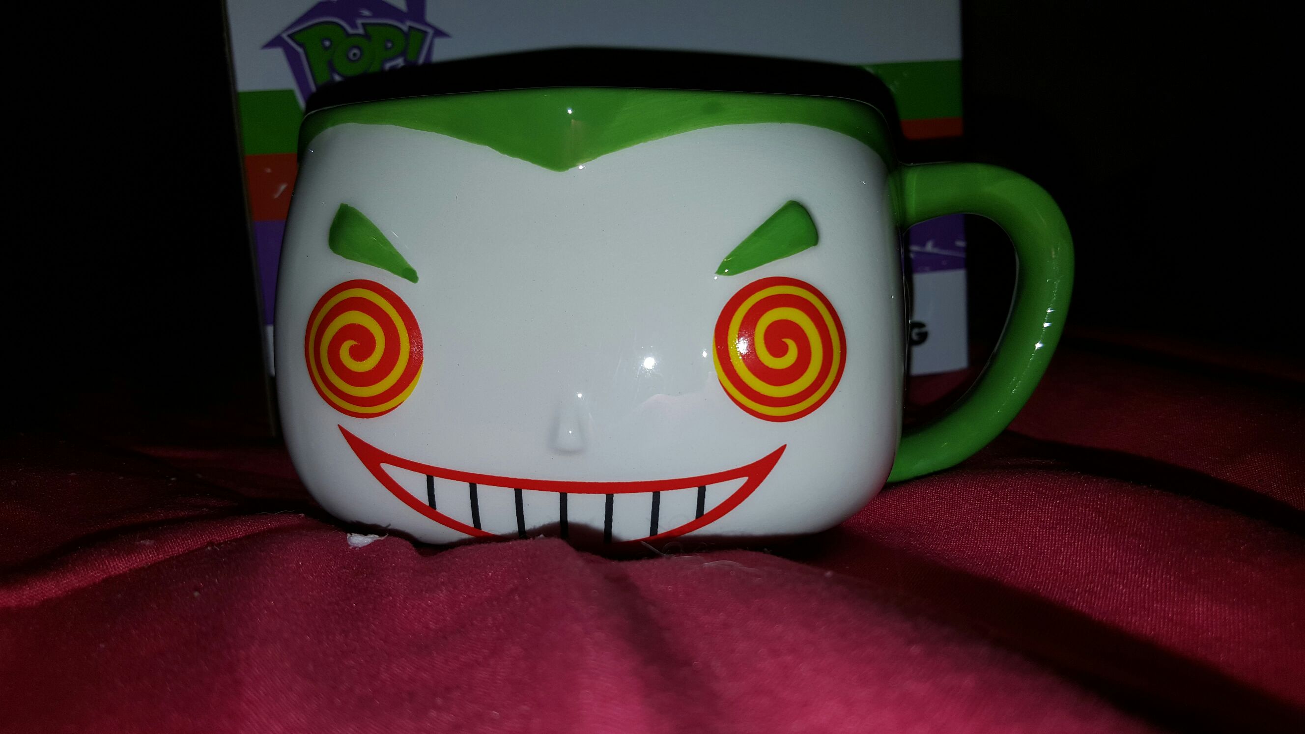The Joker Pop! Ceramic Mug - Batman vinyl figure collectible - Main Image 2