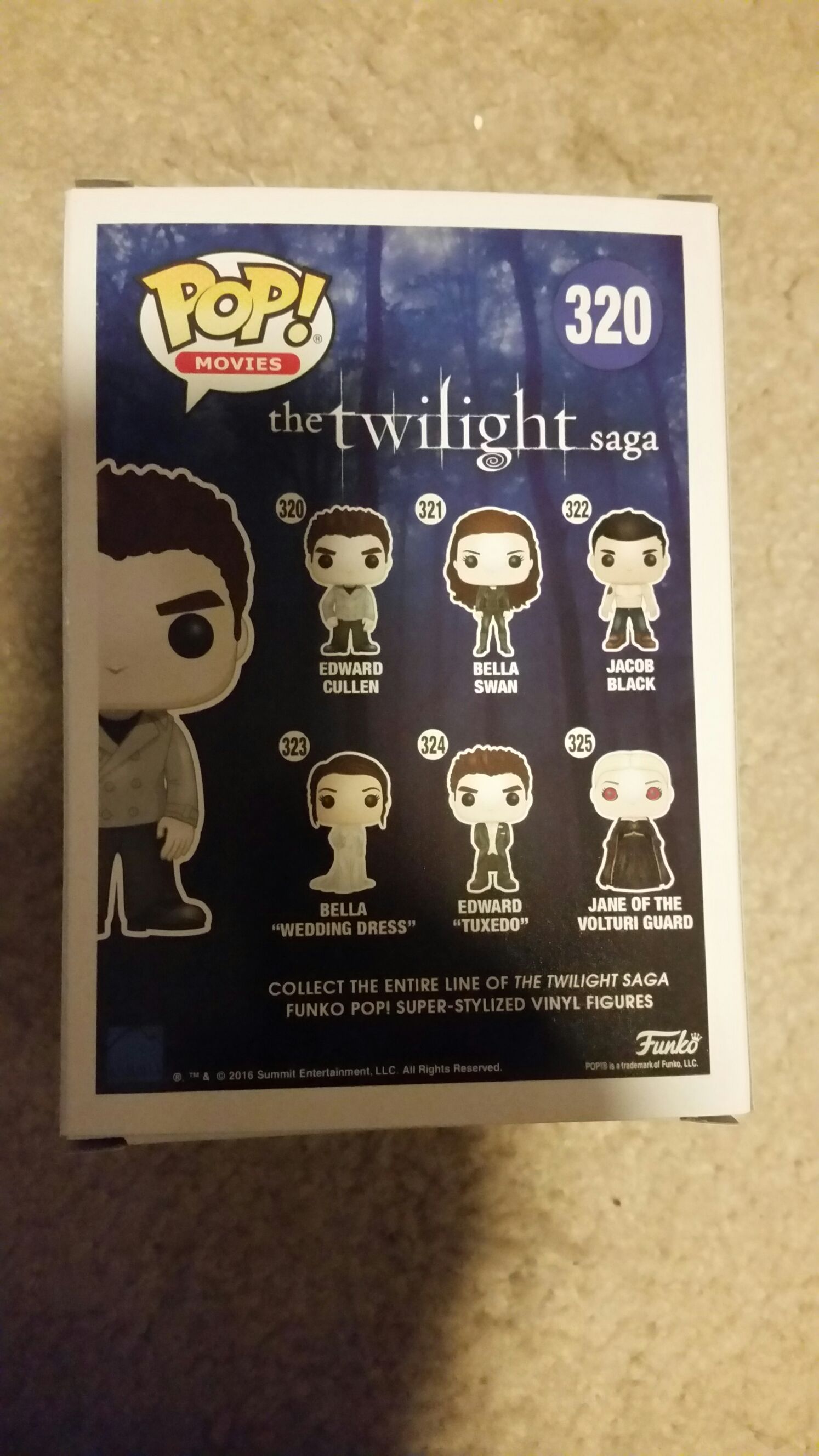Edward Cullen (Gold Eyes) - Twilight vinyl figure collectible [Barcode 889698120203] - Main Image 2