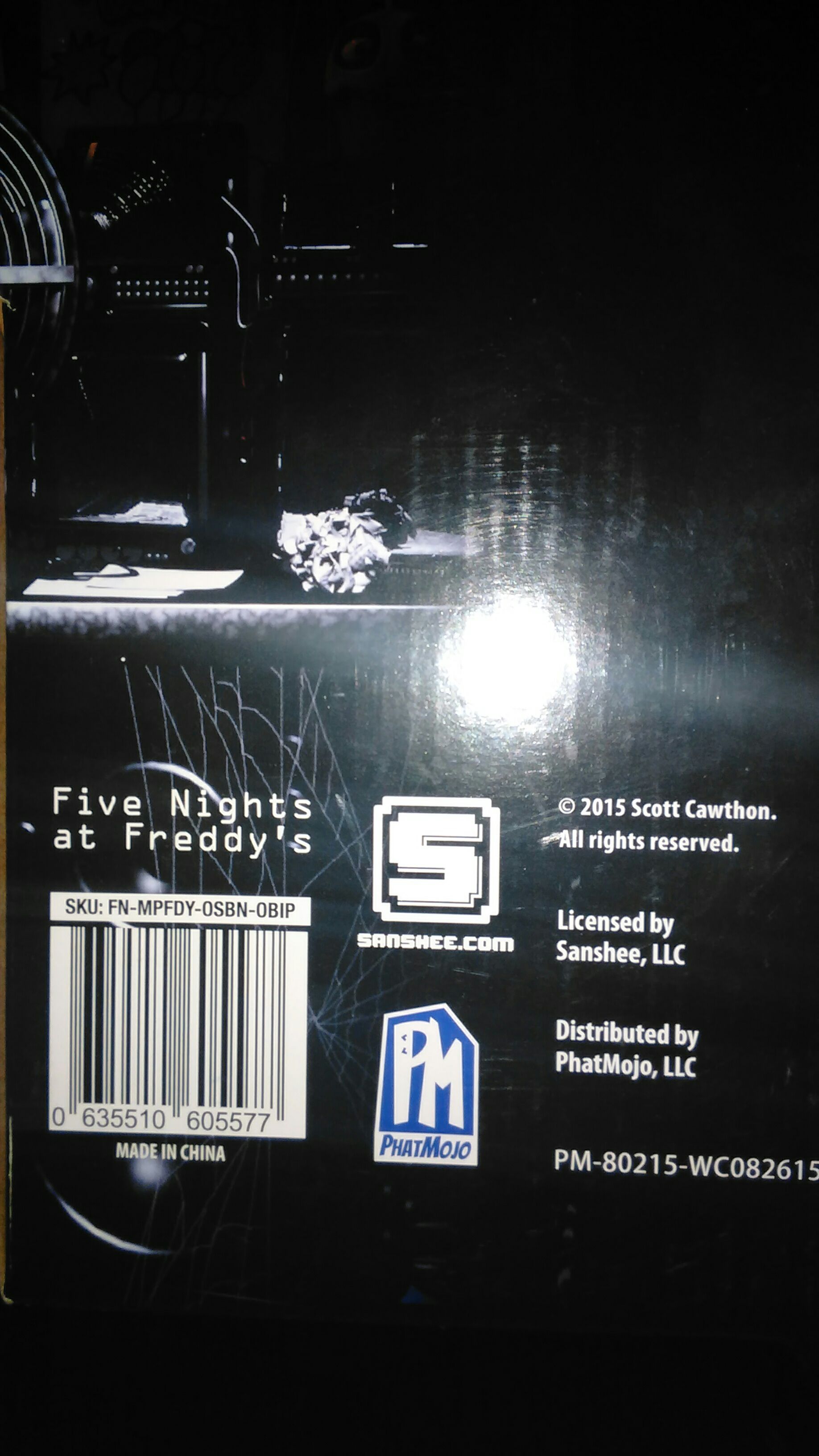 Oversized Toy Freddy Plush - Five Nights at Freddy’s vinyl figure collectible [Barcode 635510605577] - Main Image 2