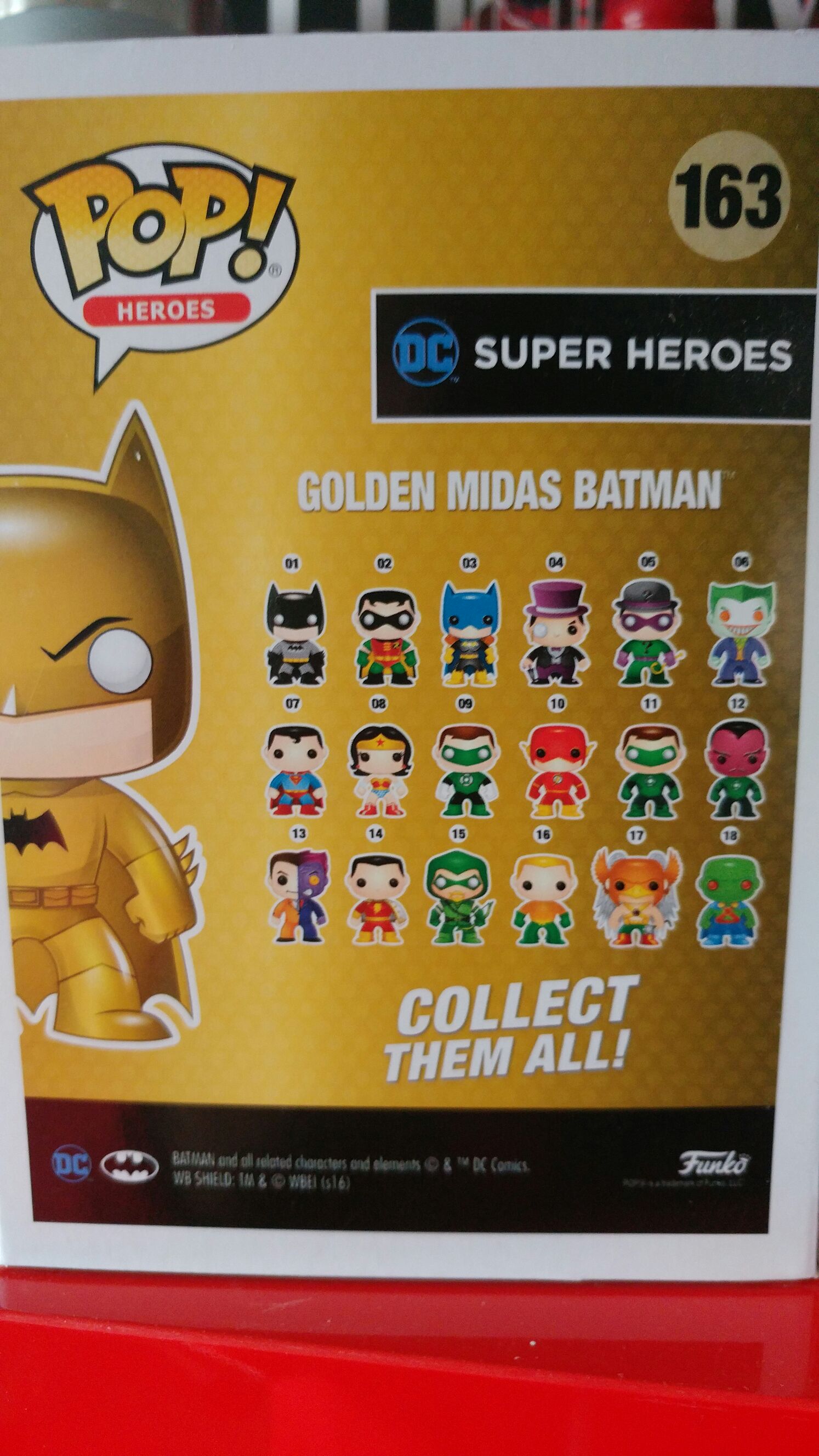 Batman (Golden Midas) - Batman vinyl figure collectible [Barcode 889698128179] - Main Image 2