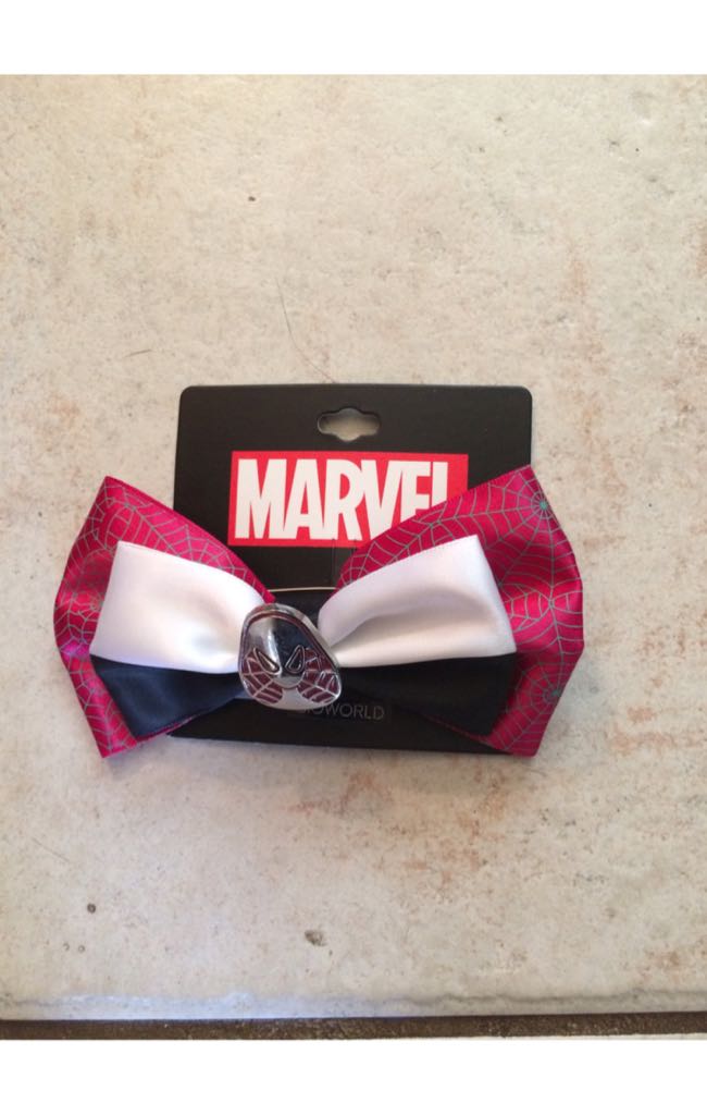 Marvel Spider-Gwen Hair Bow - Marvel Universe vinyl figure collectible - Main Image 2