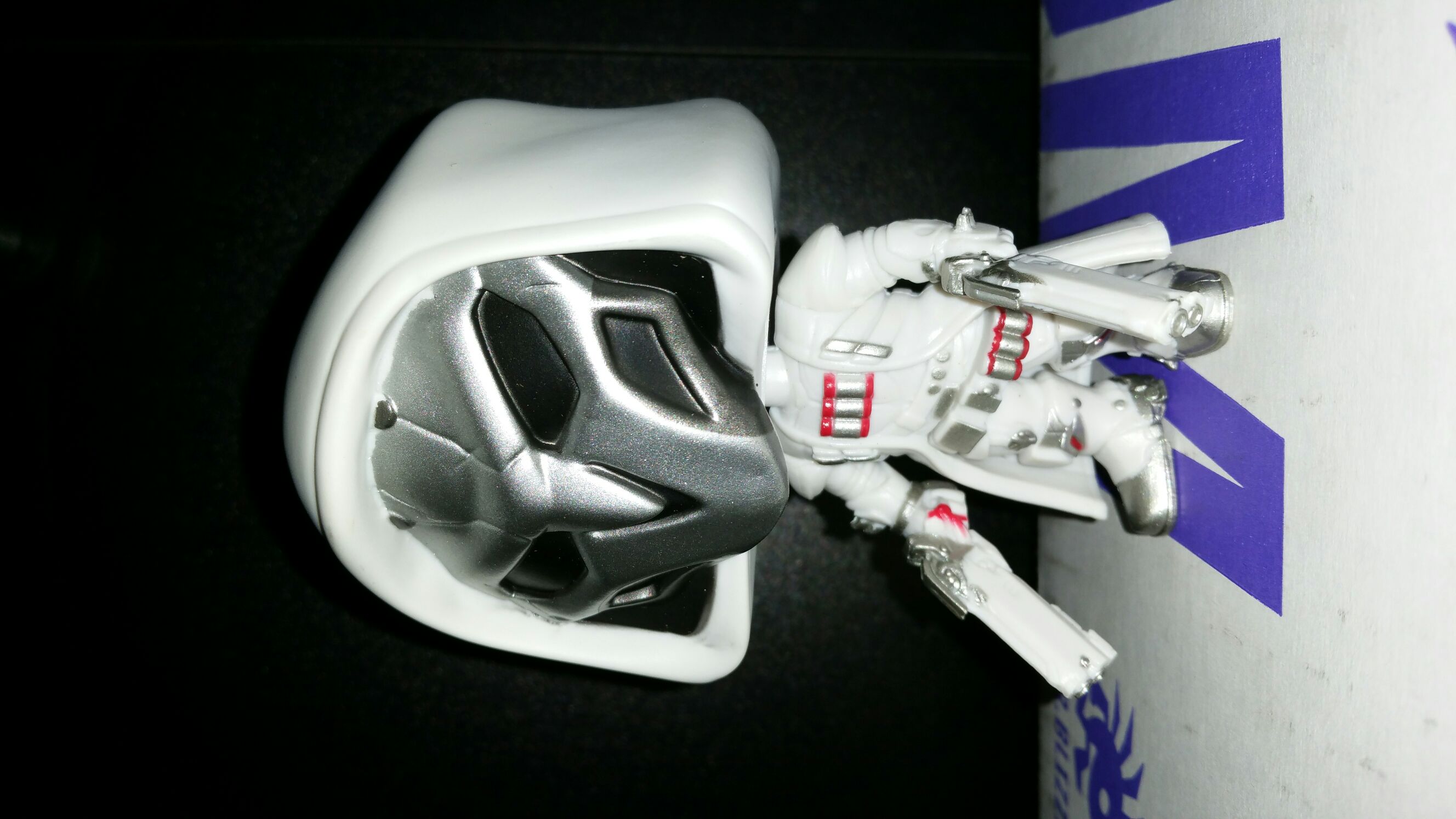 Reaper (White)  vinyl figure collectible - Main Image 2