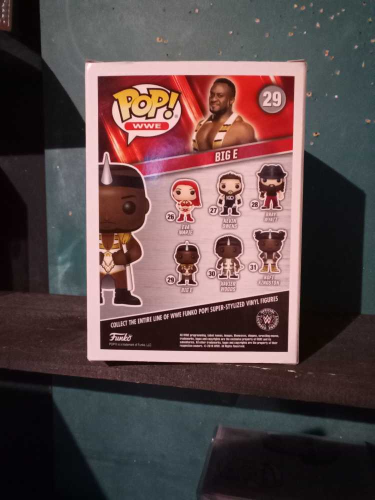 Big E - WWE vinyl figure collectible [Barcode 889698123594] - Main Image 3