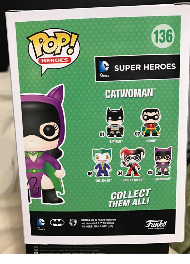Catwomen   vinyl figure collectible - Main Image 2