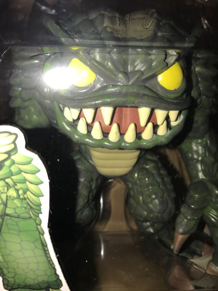 Hunter  vinyl figure collectible [Barcode 889698119955] - Main Image 2