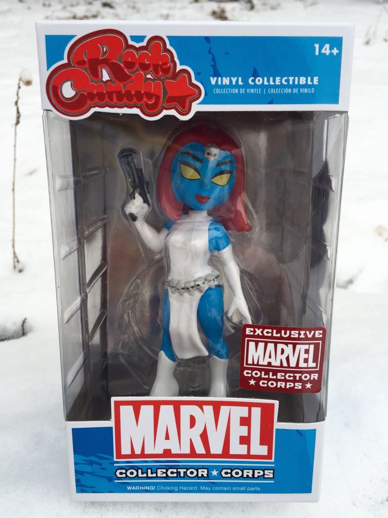 Mystique - Marvel Universe vinyl figure collectible - Main Image 2