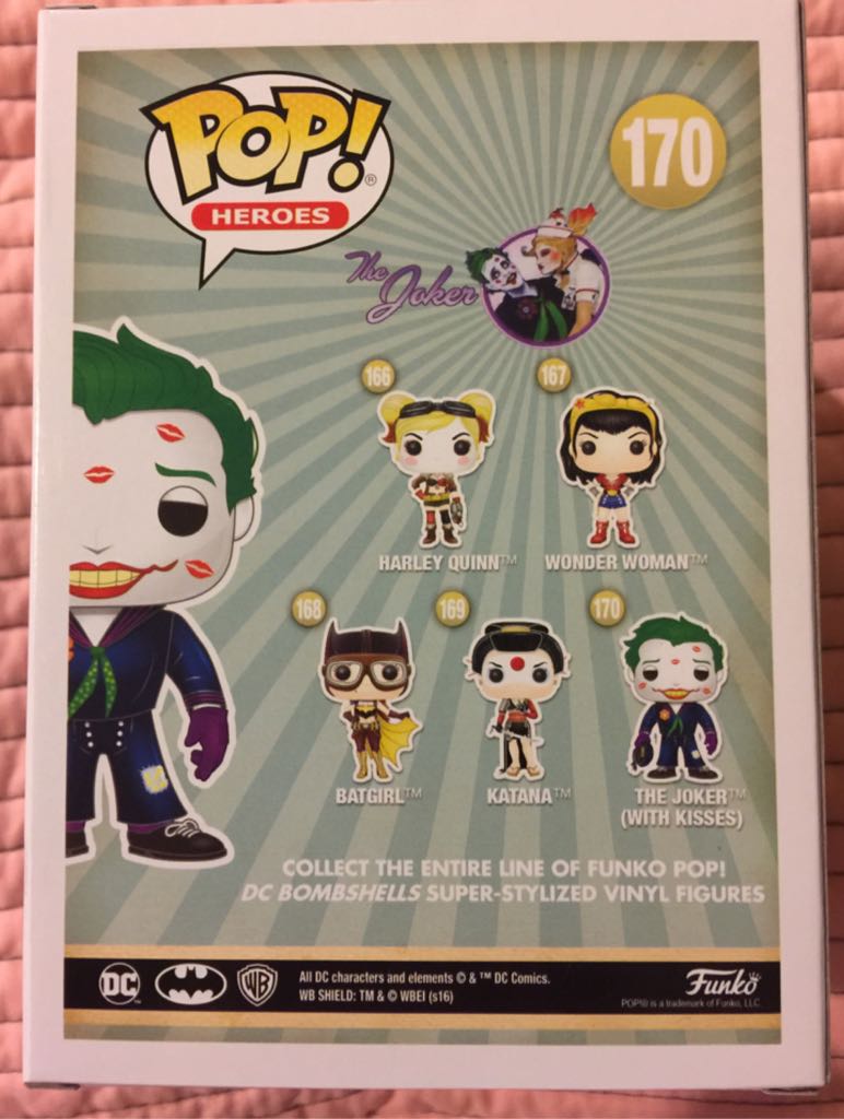 The Joker (With Kisses) - DC Universe vinyl figure collectible [Barcode 889698130653] - Main Image 2