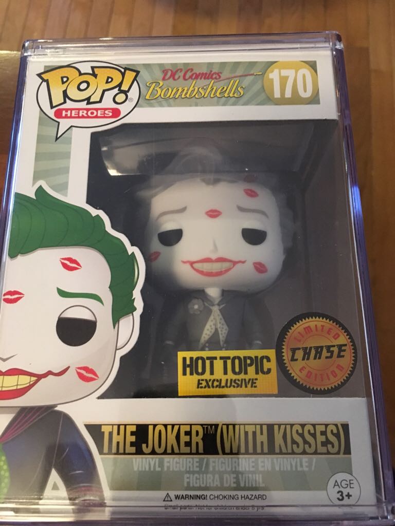 The Joker (With Kisses)  vinyl figure collectible - Main Image 2
