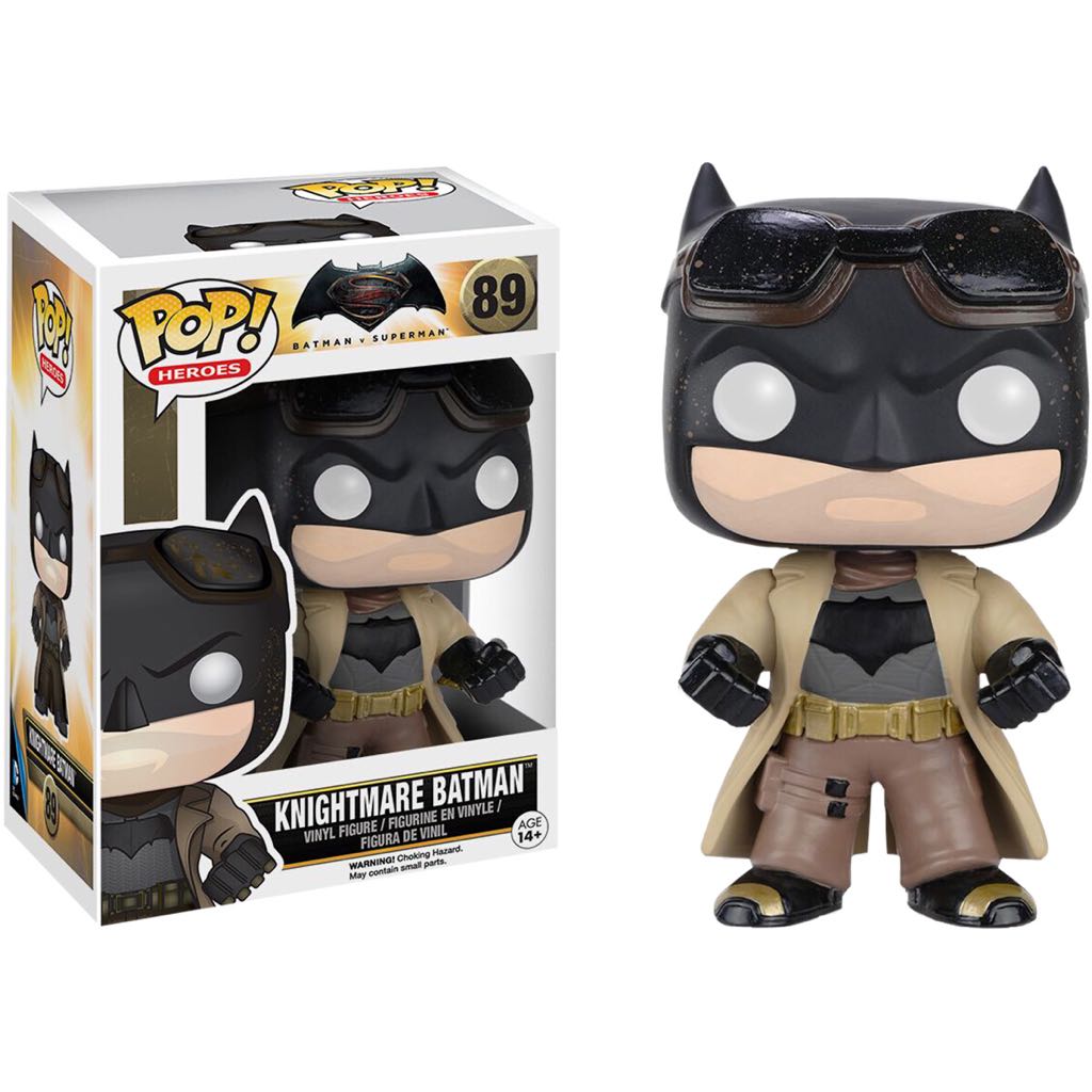 Batman Vs Superman: Knightmare Batman - DC Universe vinyl figure collectible - Main Image 2