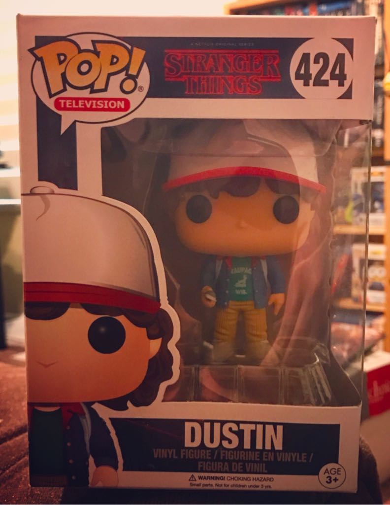 Dustin Henderson (S1) - Stranger Things vinyl figure collectible - Main Image 2