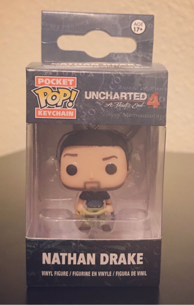 Nathan Drake  vinyl figure collectible [Barcode 889698102995] - Main Image 2