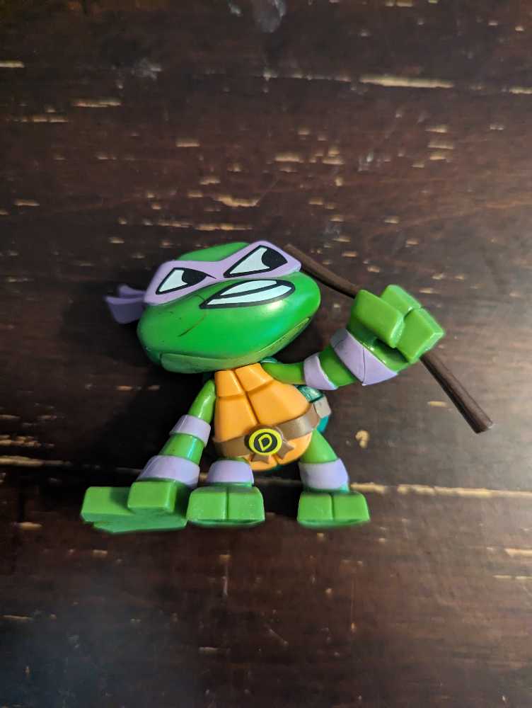 Funko Mystery Mini: TMNT - Donnie  vinyl figure collectible - Main Image 2