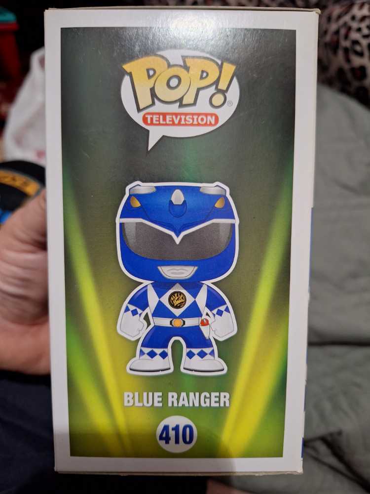 Mighty Morphin Power Rangers: Blue Ranger (Morphing) - Mighty Morphin Power Rangers vinyl figure collectible [Barcode 889698126274] - Main Image 3