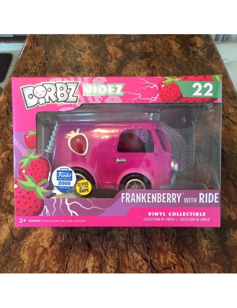 Frankenberry with Ride - General Mills vinyl figure collectible [Barcode 889698117029] - Main Image 2