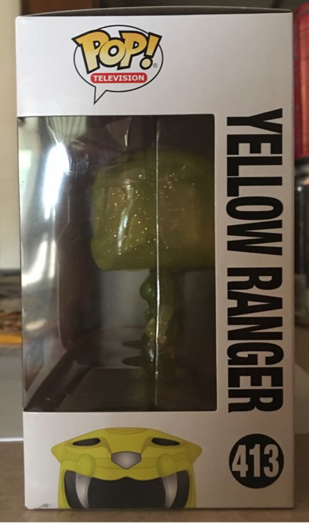 Mighty Morphin Power Rangers: Yellow Ranger (Morphing) - Mighty Morphin Power Rangers vinyl figure collectible [Barcode 889698126267] - Main Image 2