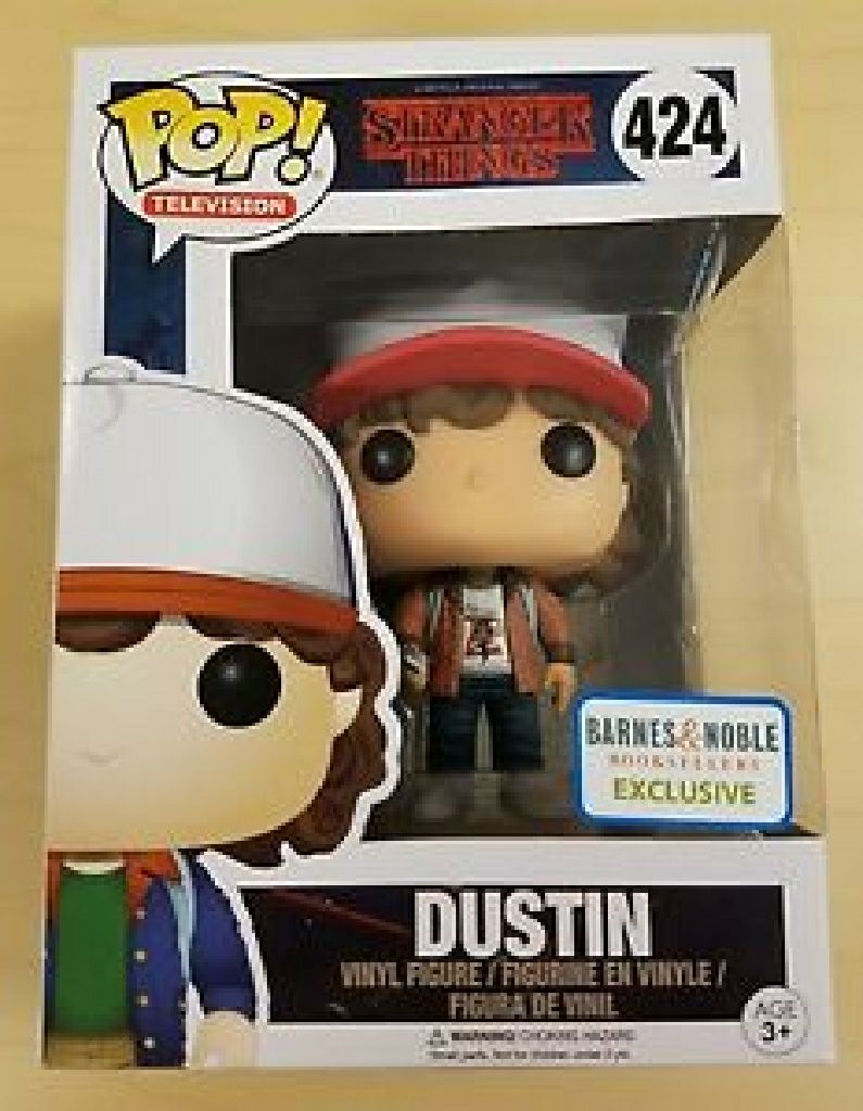 Dustin - Stranger Things vinyl figure collectible [Barcode 889698138307] - Main Image 2