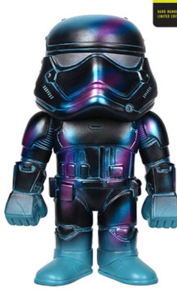 Nocturn First Order Stormtrooper (Hikari) - Star Wars vinyl figure collectible [Barcode 889698134729] - Main Image 2