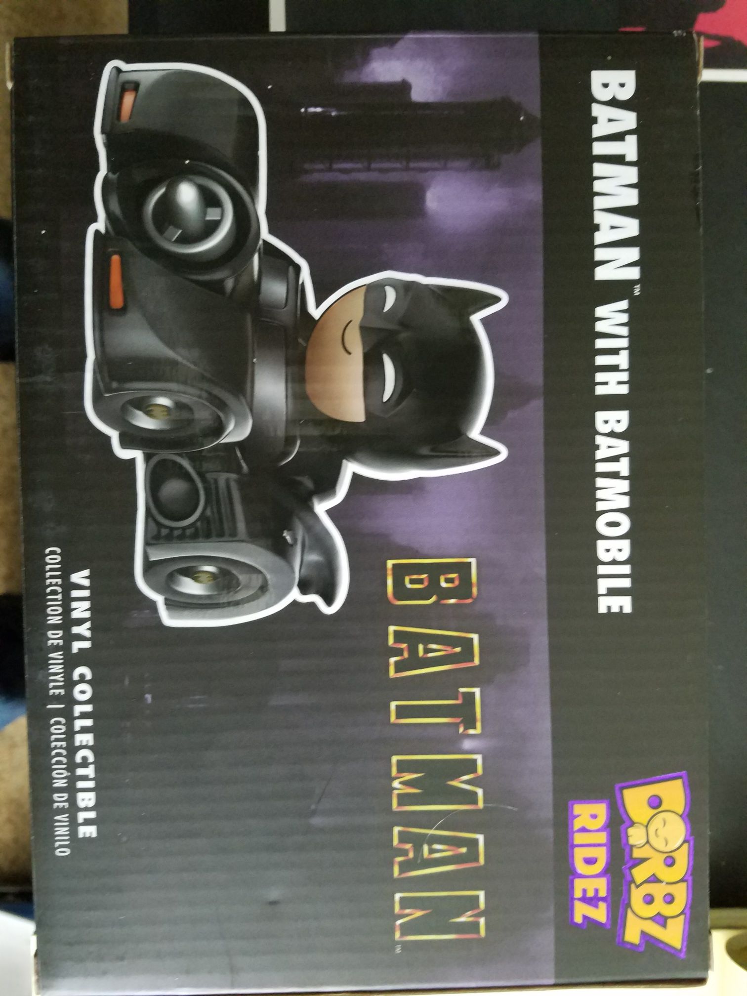 Batmobile With Batman (Dorbz) - DC Universe vinyl figure collectible [Barcode 889698129787] - Main Image 2