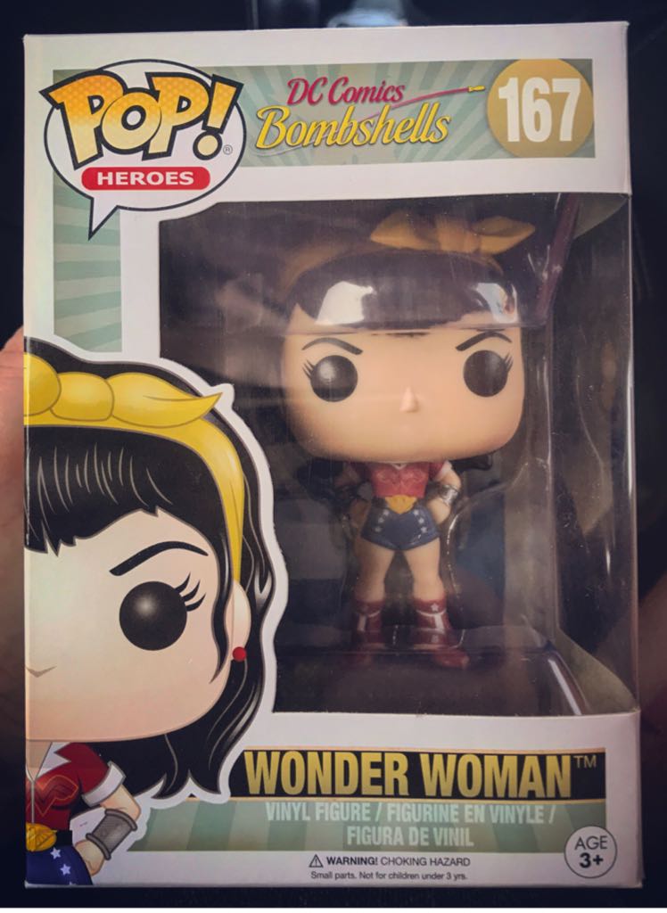 Wonder Woman - DC Universe vinyl figure collectible - Main Image 2