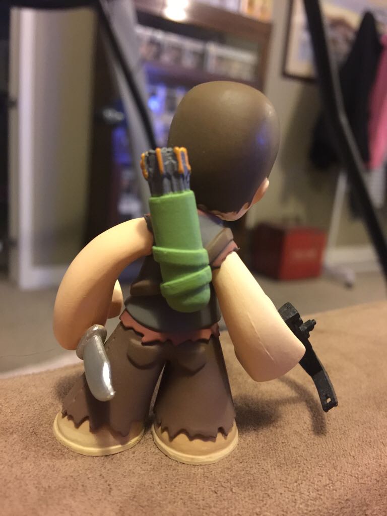 Daryl  - The Walking Dead vinyl figure collectible - Main Image 2