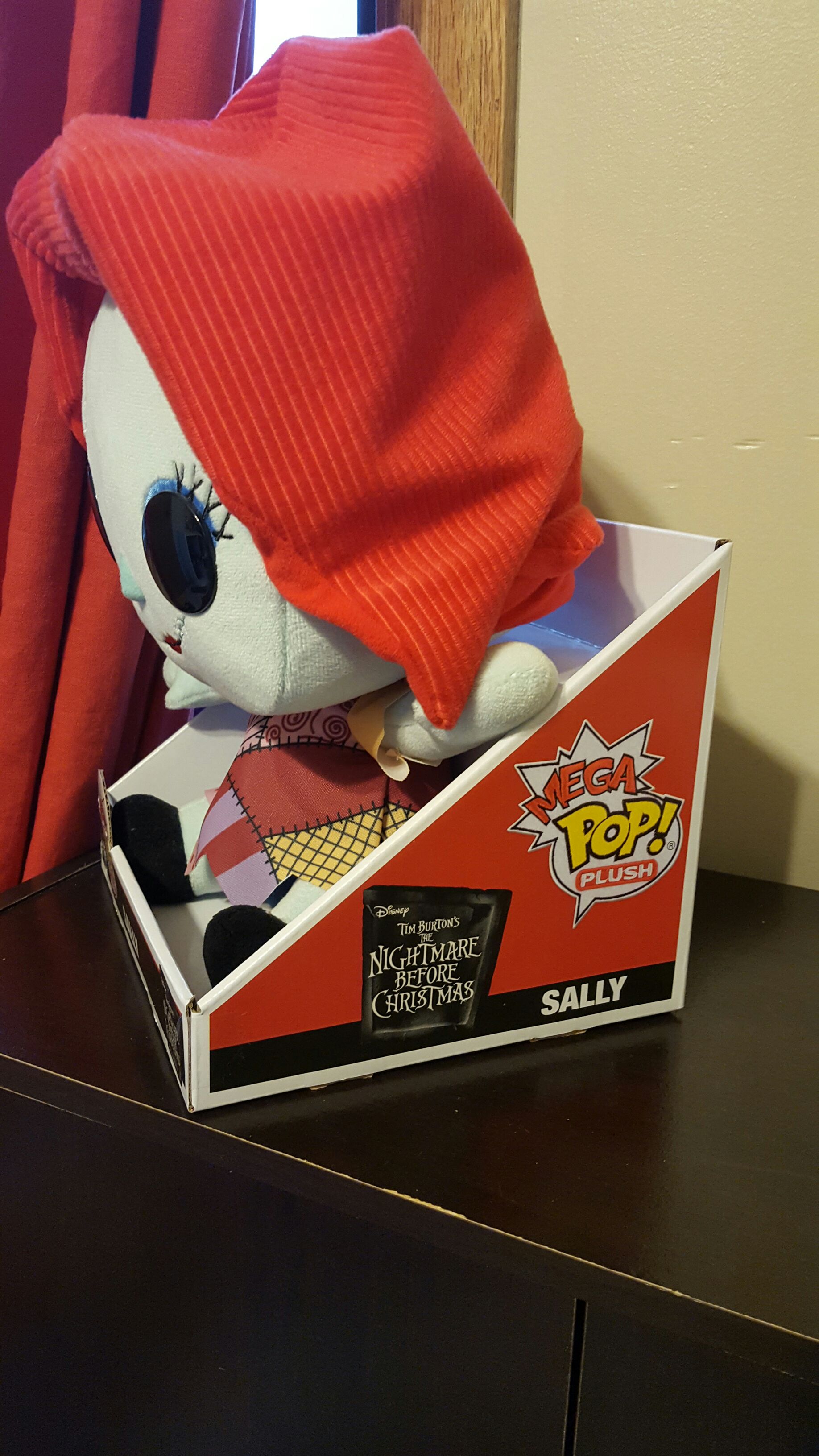 Sally - The Nightmare Before Christmas vinyl figure collectible [Barcode 889698104777] - Main Image 2