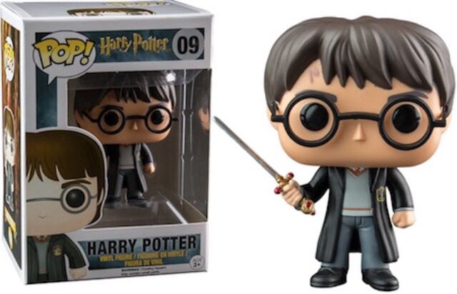 Harry With Sword - Harry Potter vinyl figure collectible - Main Image 2