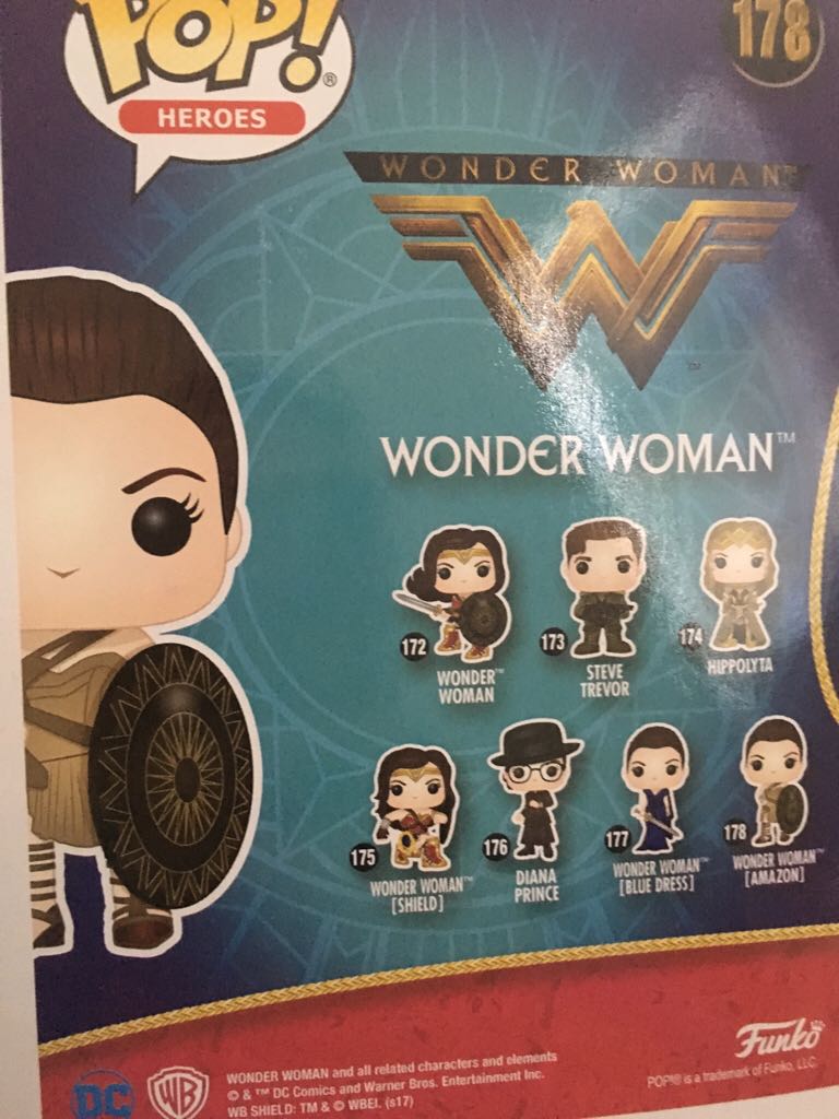 DC:  178 Wonder Woman - Wonder Woman vinyl figure collectible [Barcode 889698125437] - Main Image 2