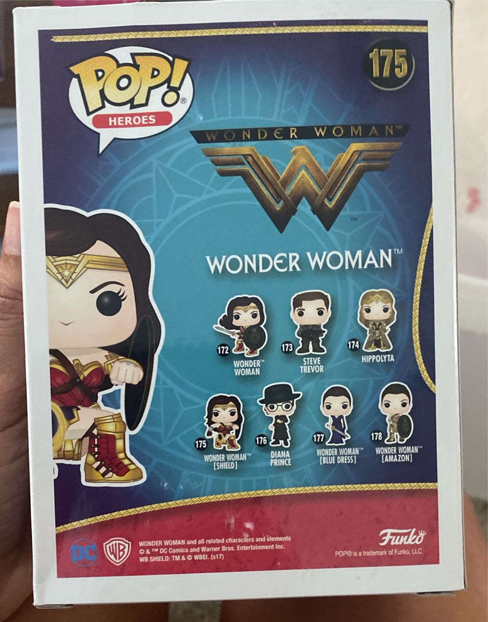 Wonder Woman - Wonder Woman vinyl figure collectible [Barcode 889698125475] - Main Image 3