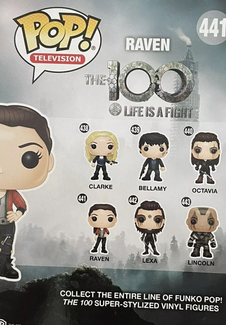 Raven - The 100 vinyl figure collectible [Barcode 889698112864] - Main Image 3
