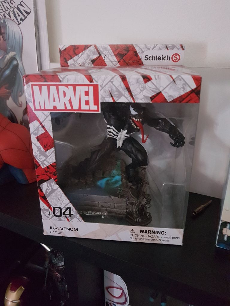 Marvel Venom Diorama Character  vinyl figure collectible [Barcode 4055744012051] - Main Image 2