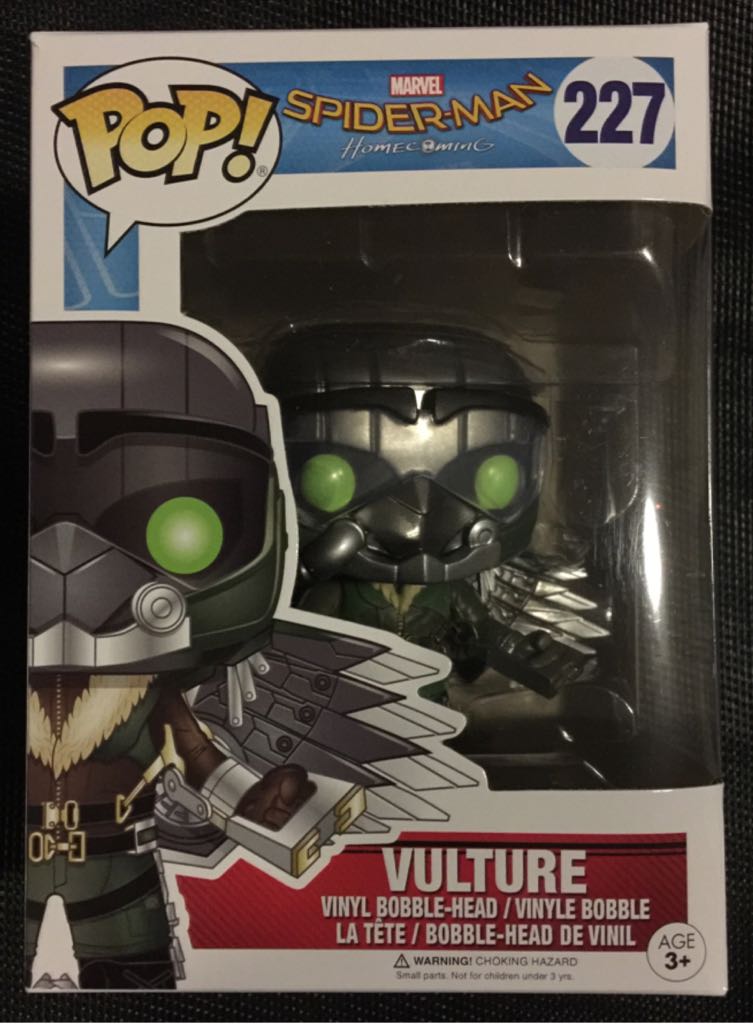 Vulture (Adrian Toomes) - Spider-Man vinyl figure collectible [Barcode 889698133128] - Main Image 2