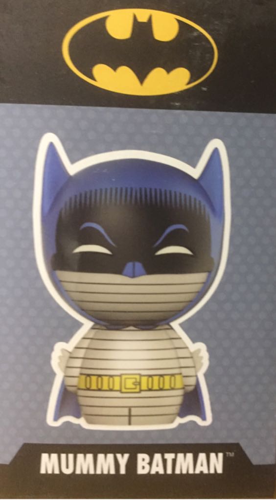 Batman (Mummy) - DC Universe vinyl figure collectible [Barcode 889698128094] - Main Image 2