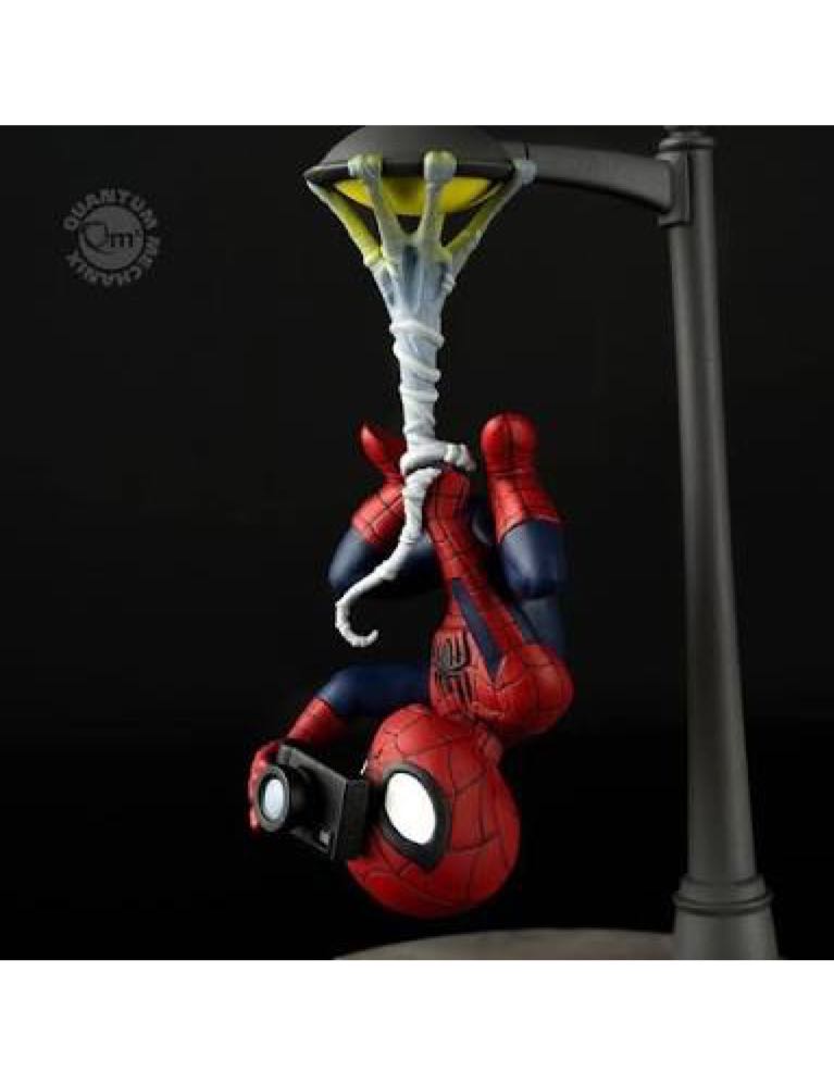 Q-Fig: Spider-Man - Spider-Man vinyl figure collectible - Main Image 2
